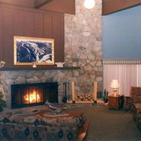 Chateau Rouge Red Lodge Exterior photo